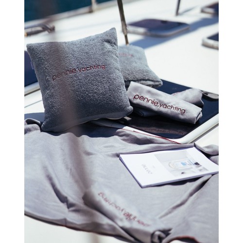 Αθλητική Πετσέτα Γυμναστηρίου σε 4 Αποχρώσεις Survivor Μπάνιου | 75x150cm Γκρι Αθλητική Πετσέτα Γυμναστηρίου σε 4 Αποχρώσεις Survivor Μπάνιου | 75x150cm Γκρι